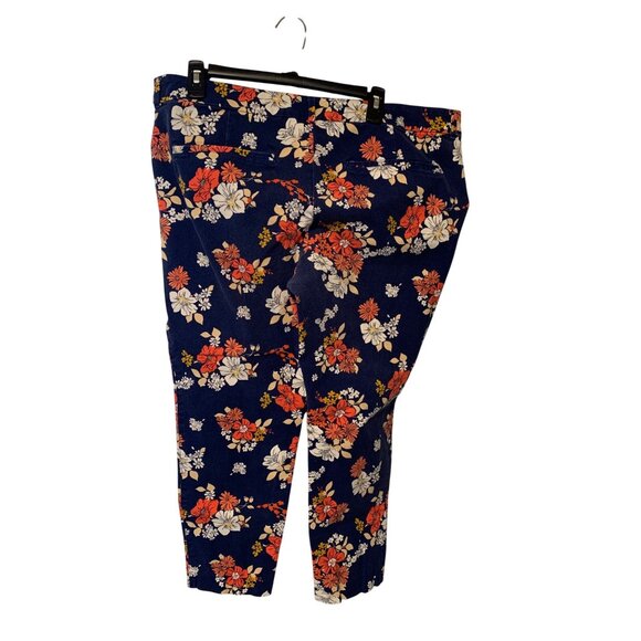 Old Navy womens 18 Regular Pixie Mid Rise Cropped Pants Floral Navy BLue Capri - Picture 4 of 5